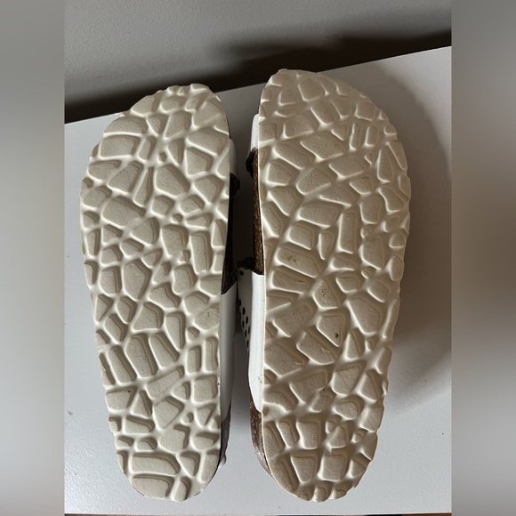 Bio-Gold Sandals Size 7.5 - Picture 8 of 8